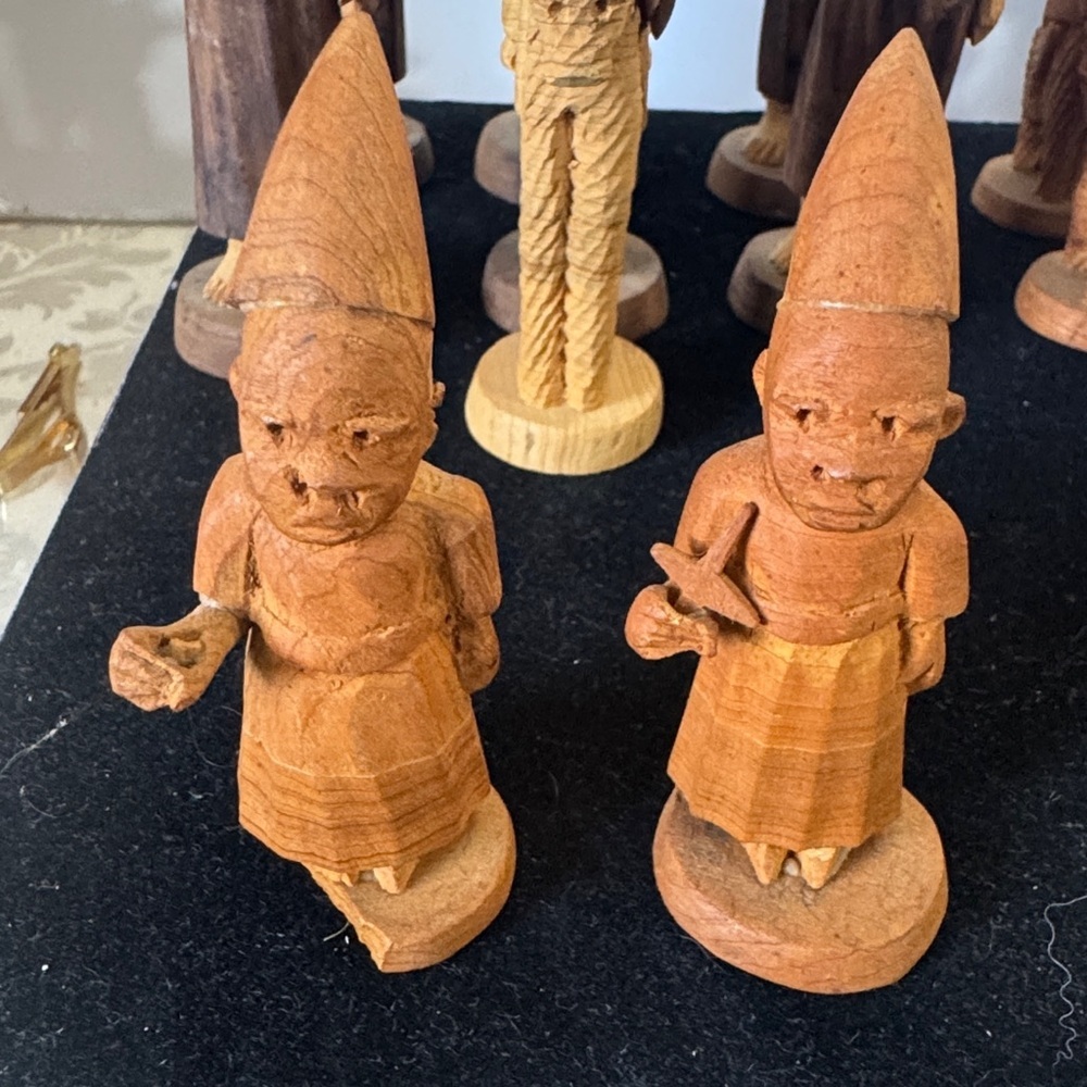 Vintage 1920s Hand Carved African Chess Pieces Tribal Nigerian Handcrafted - Picture 8 of 16
